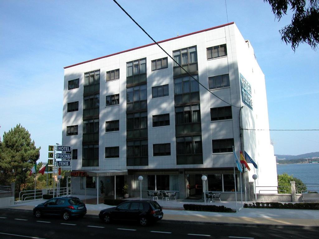 Hotel Touris Ardía Exterior photo